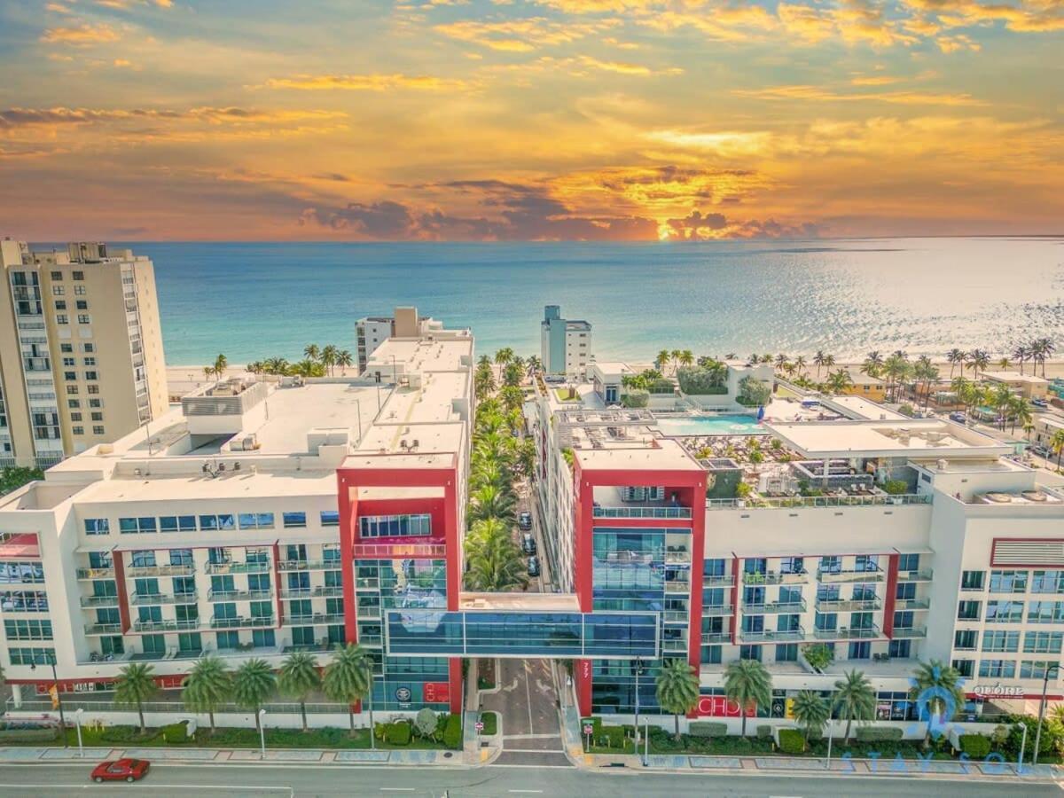 Lx Oasis Beachfront-Rt Infinity Pool Hollywood Exterior photo